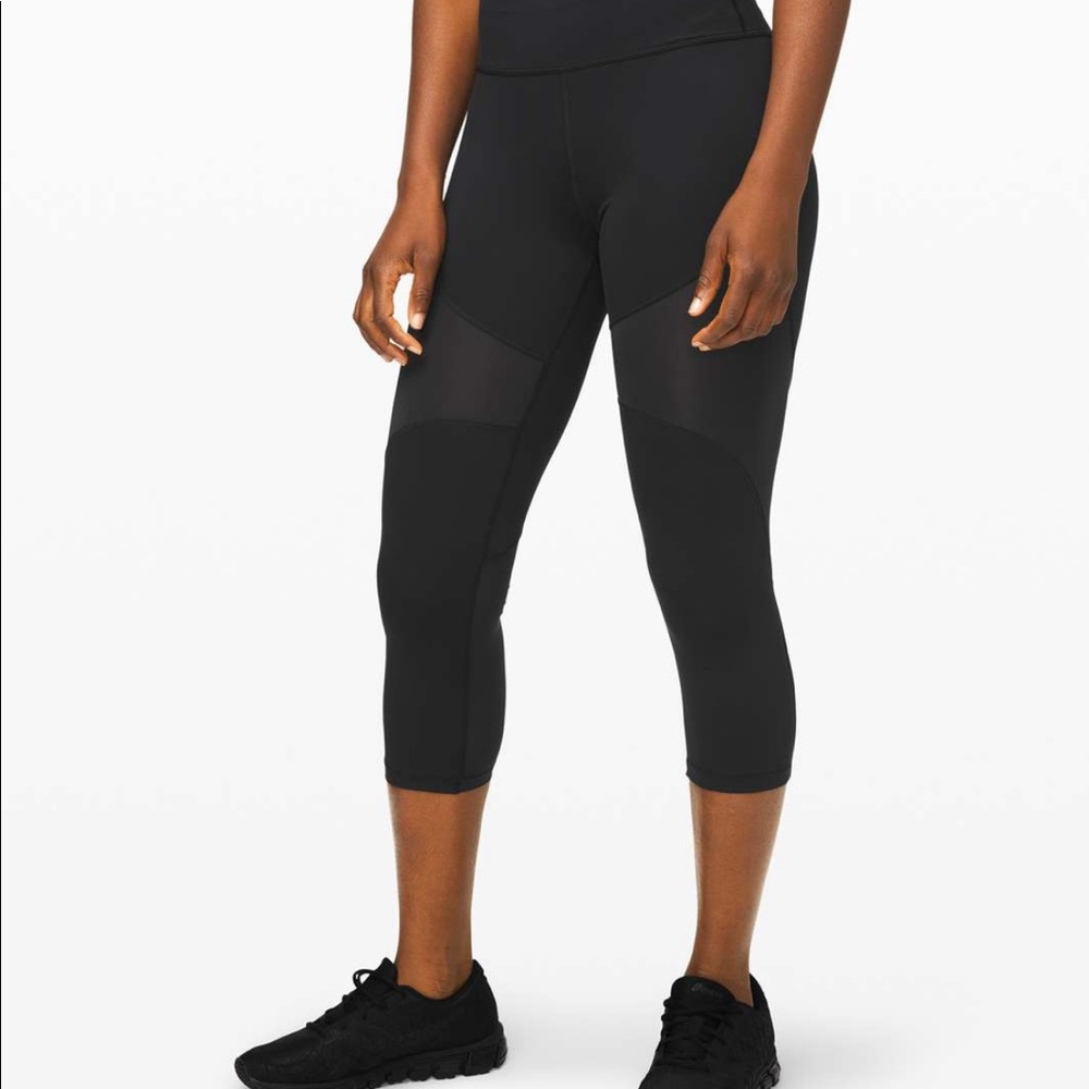Lululemon Hot Pursuit crop